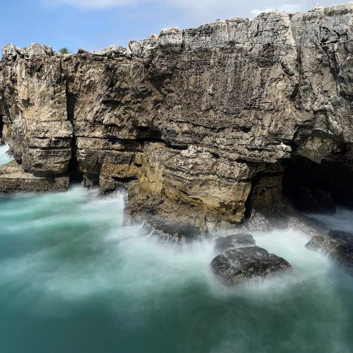 Long exposure of the rock formation at the Devils Mouth in Cascais