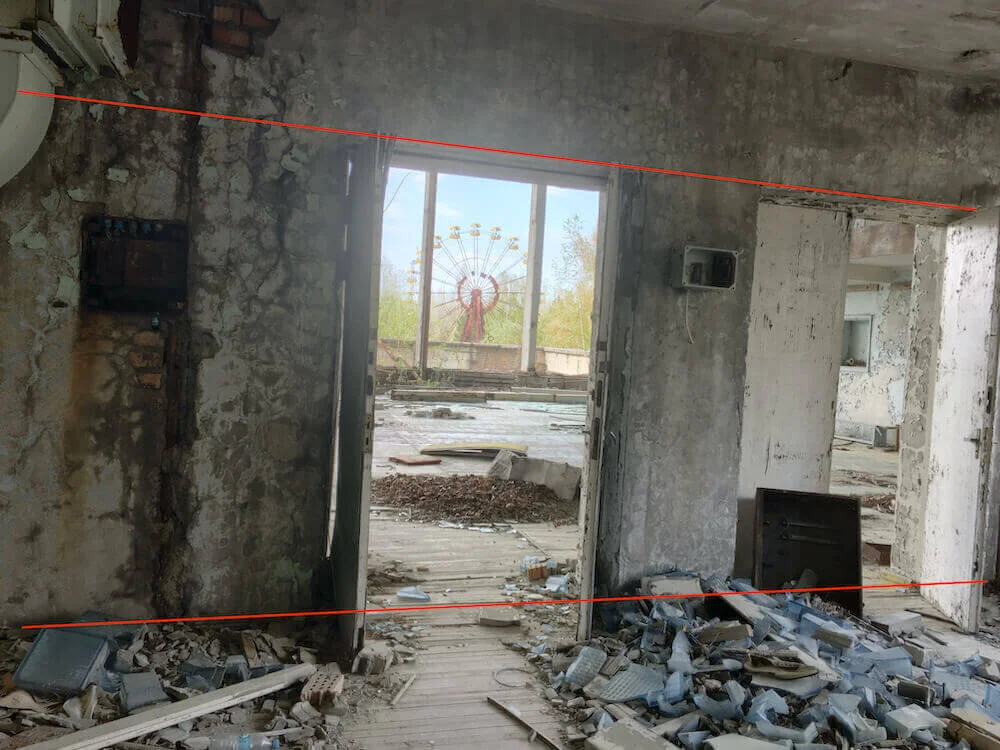Example of horizontal perspective distortion