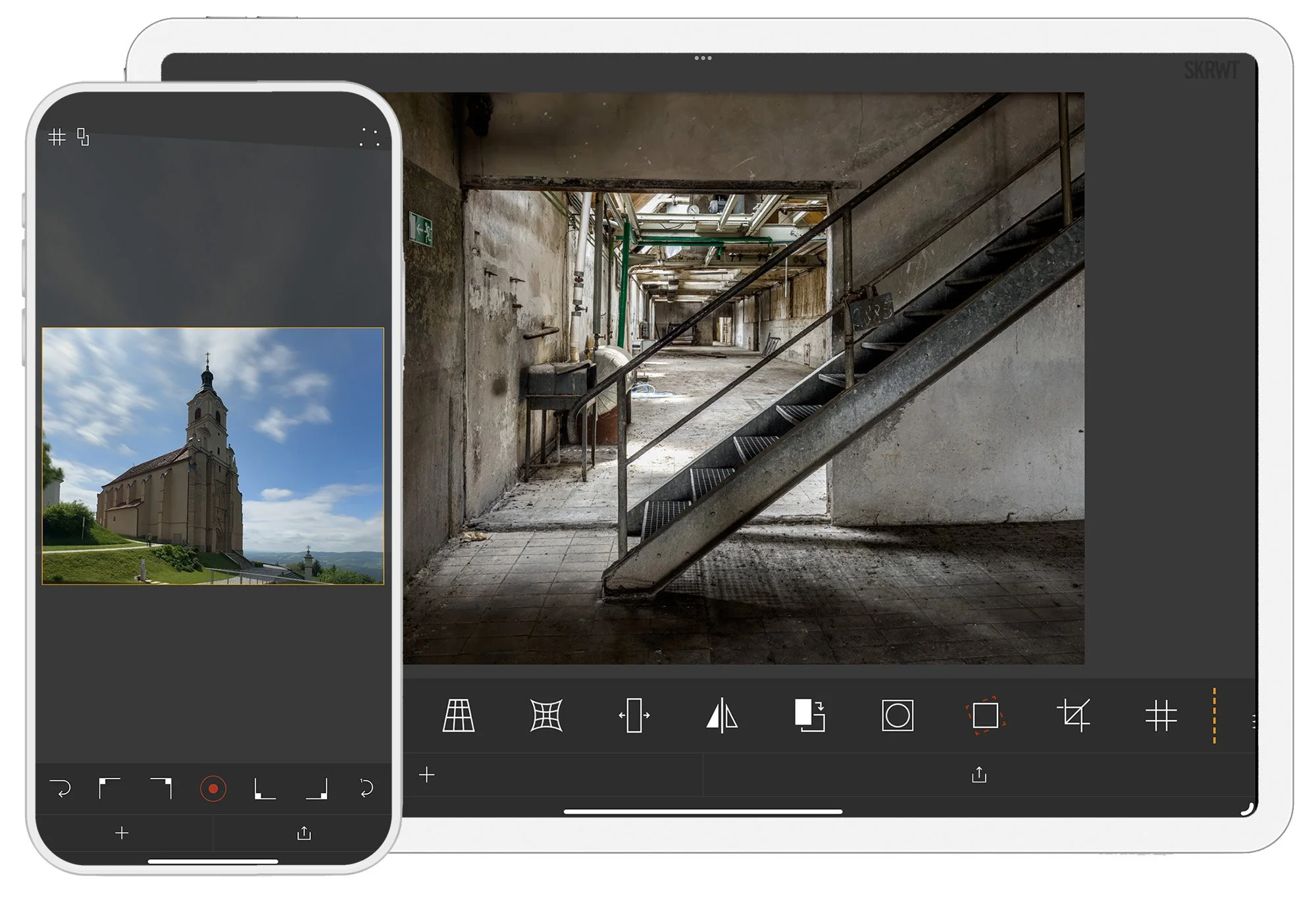 Screenshot SKRWT on iPad and iPhone showing 4PNTS and SKRWT modules