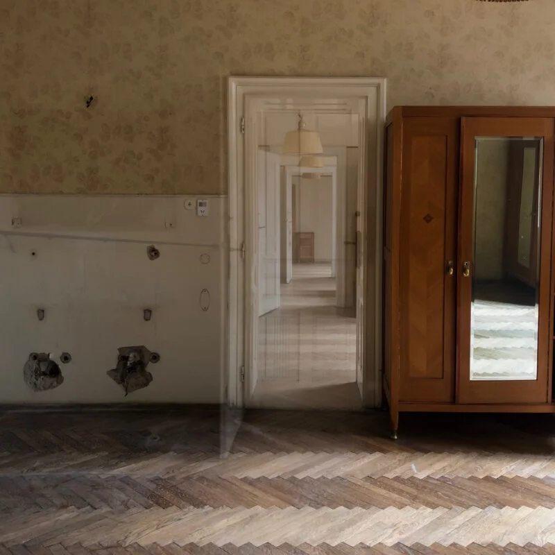 Schrödingers Door - is it closed or open?