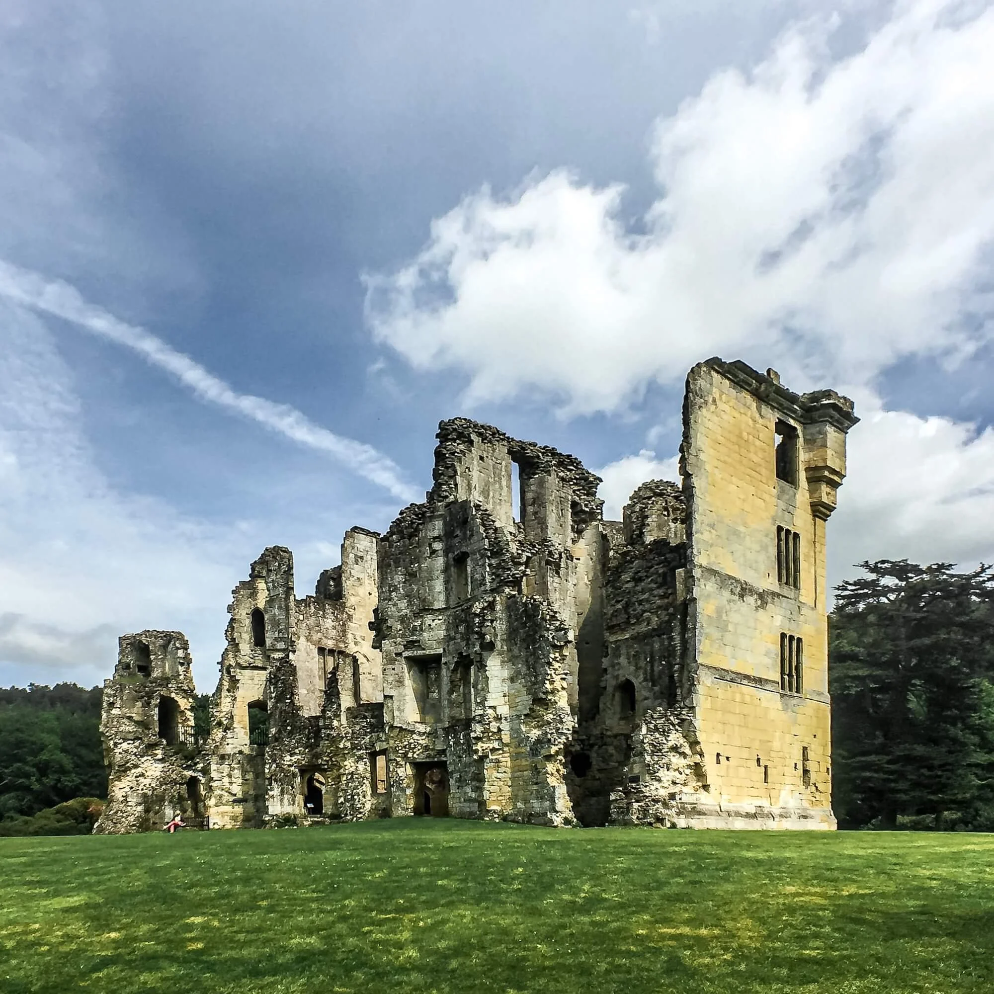 Locksley Castle in England