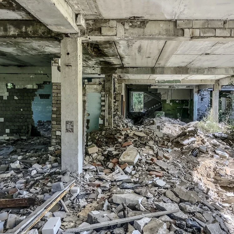 Inside one of there decayed buildings in Viivikonna