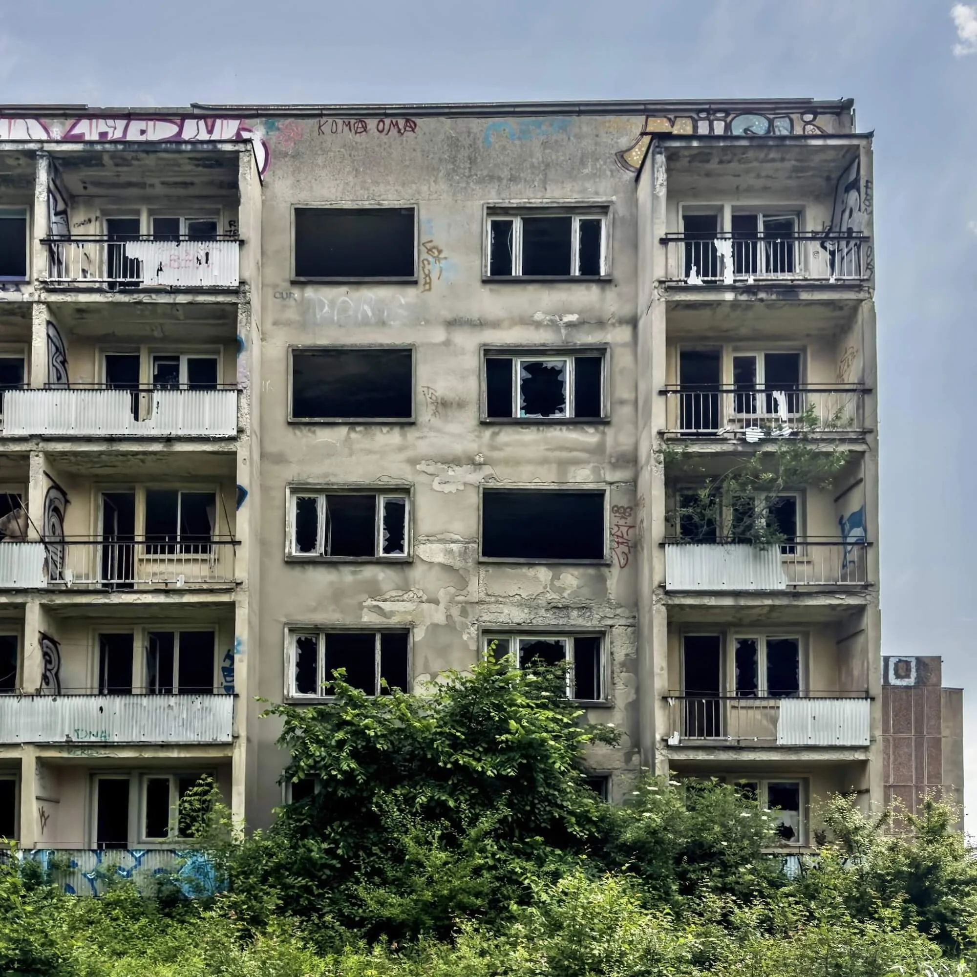 Abandoned residential building at the former airfield Schönwalde
