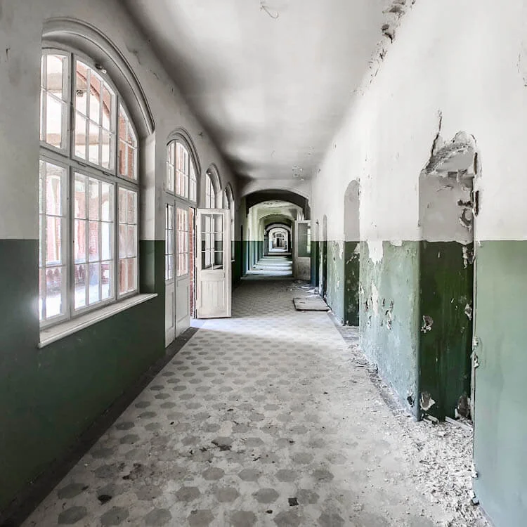 Film Location of A Cure for Wellness decaying