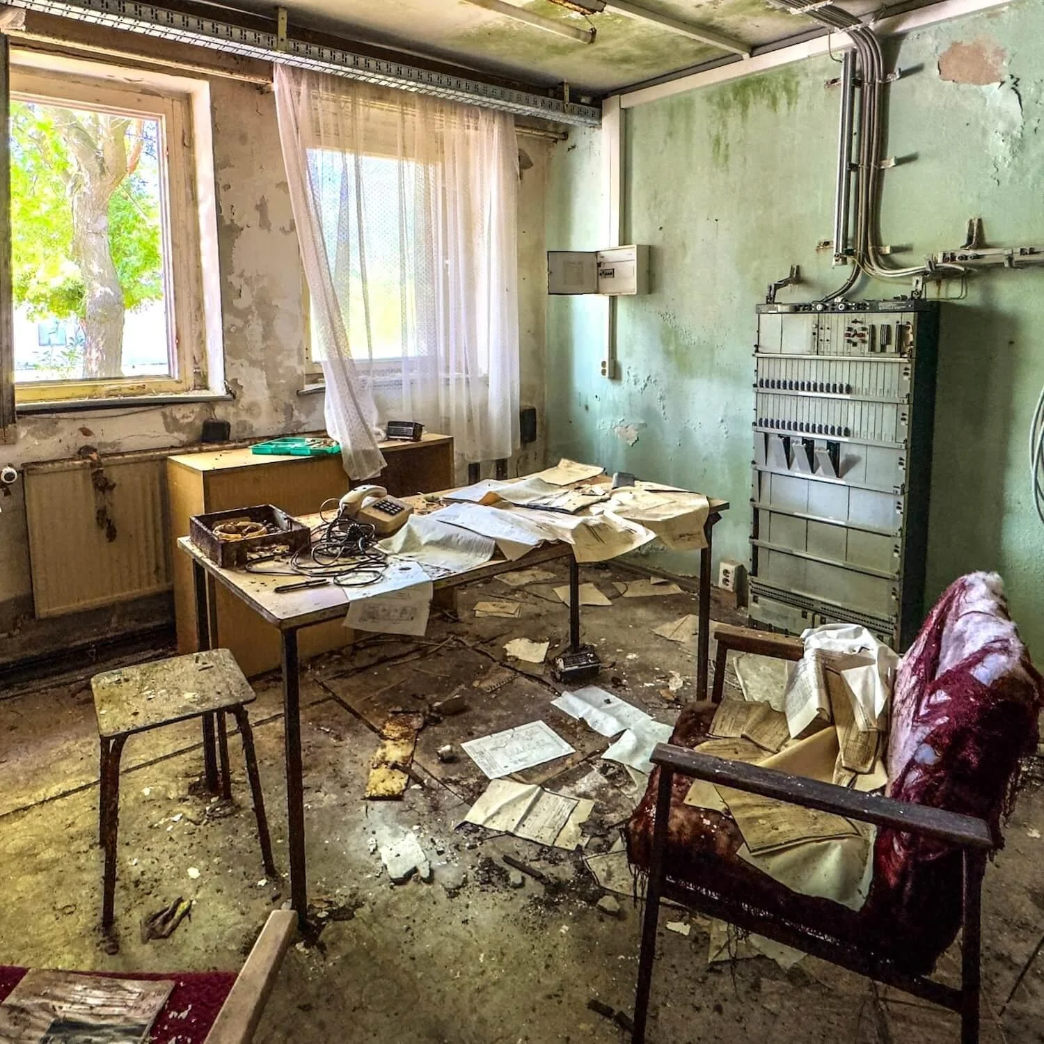 Messy guardhouse at the area of the Freudenberg Bunker
