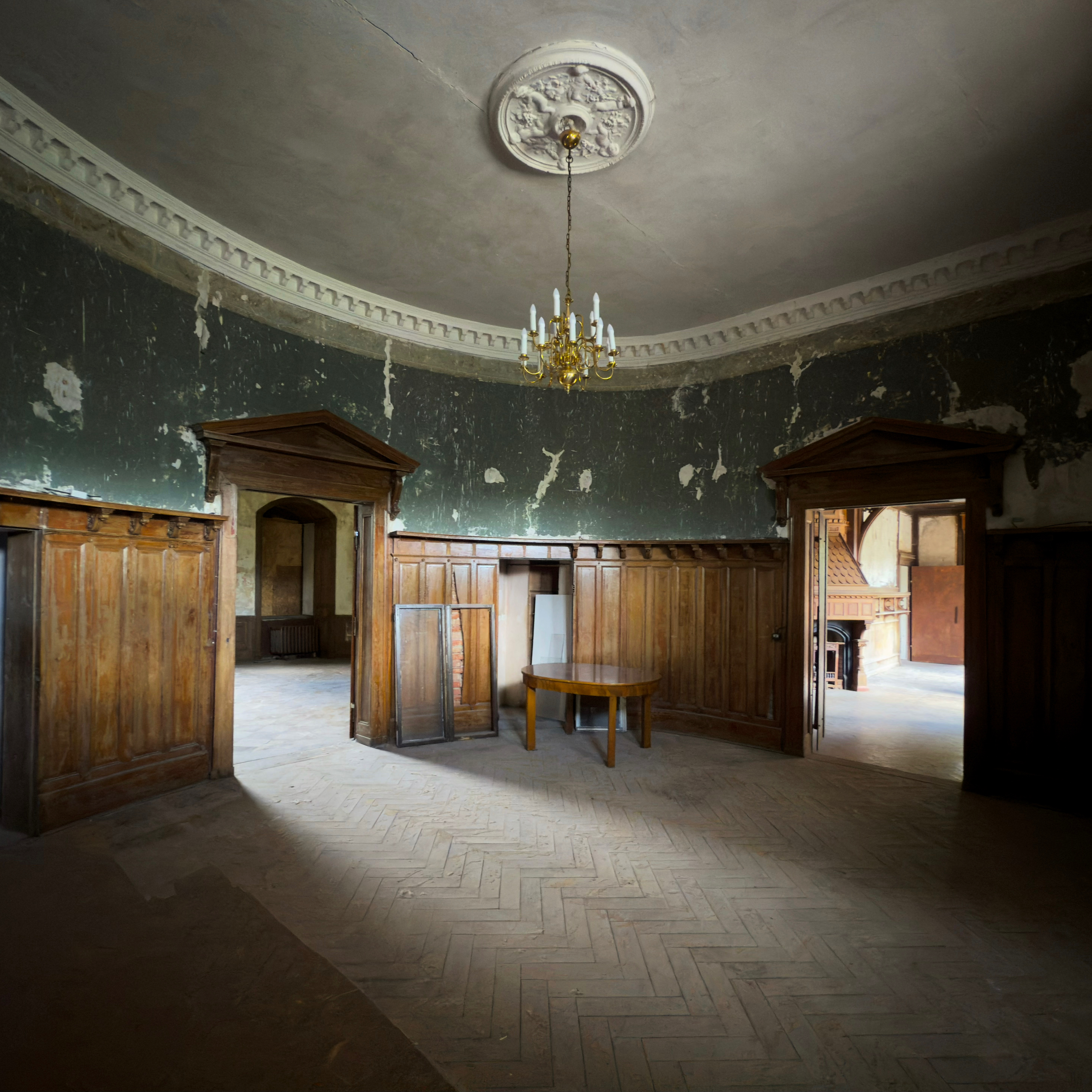 Big Room at the abandoned Castle Henriette-Helmsdorf