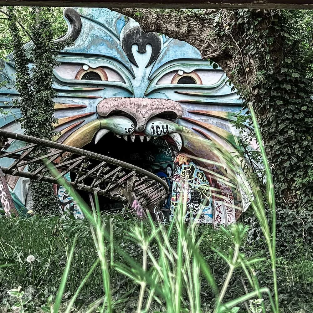 Dragonhead from a rollercoaster at the abandoned Spreepark in Berlin