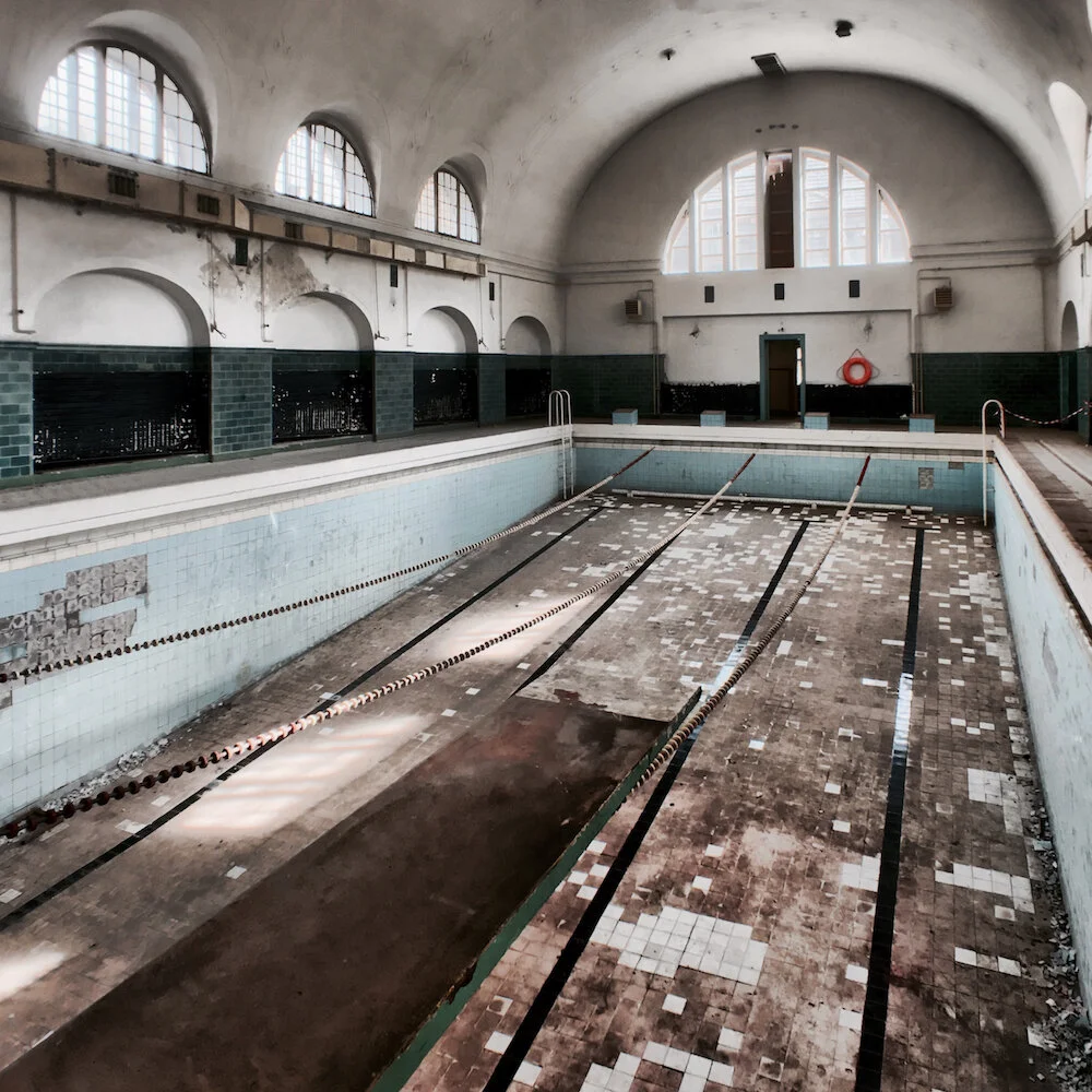 This pool hasn&rsquo;t seen any water for the past 20 years.