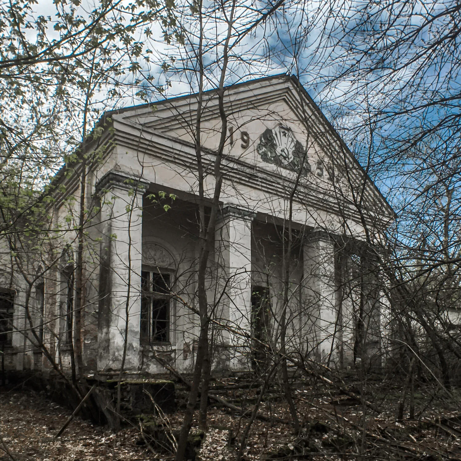 Abandoned Palace of Culture in Zalyssia