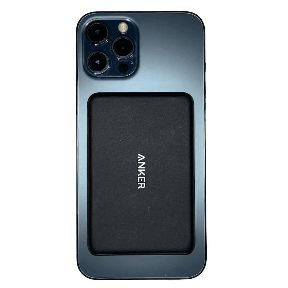 Anker Powercore magnetic 5K attached to an iPhone 12 Pro Max