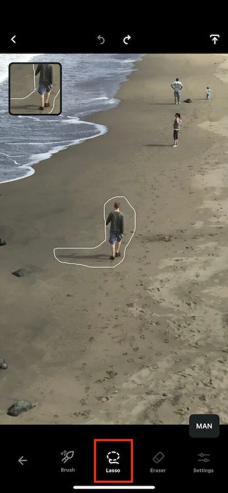 TouchRetouch lasso tool for object removal