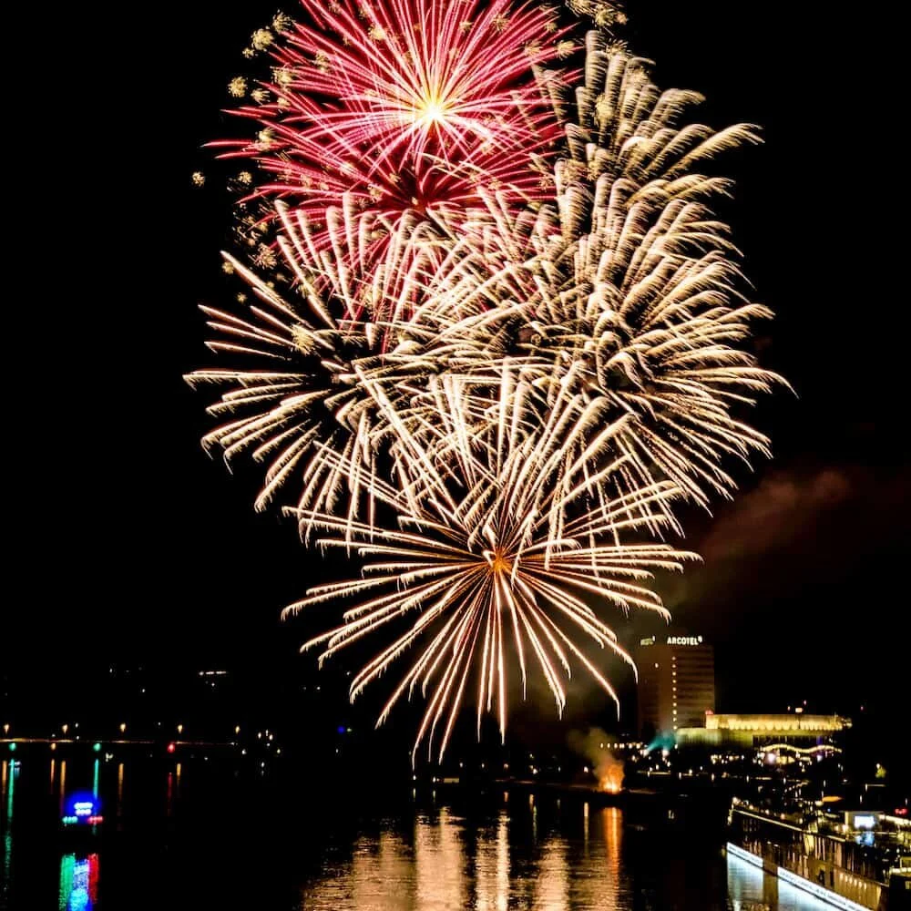Fireworks shot on iPhone (3)