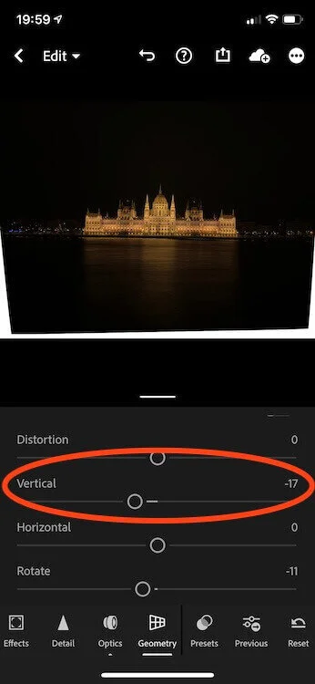 Correct vertical perspective distortion in Lightroom Mobile